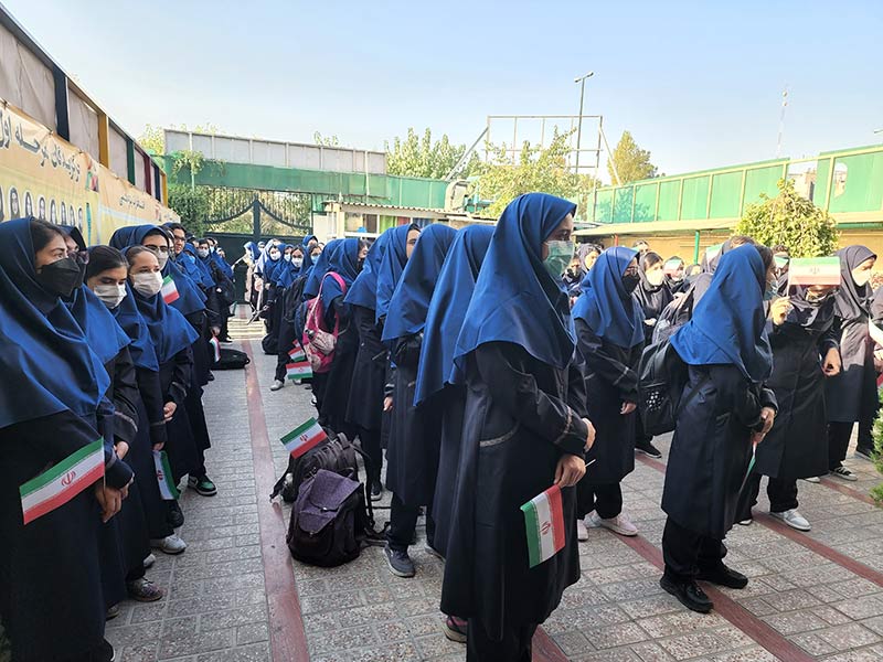 آغاز سال تحصیلی دبیرستان دخترانه گلبانگ مهرماه 14014