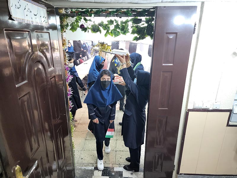 آغاز سال تحصیلی دبیرستان دخترانه گلبانگ مهرماه 14016